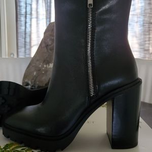 Chelsea & Violet boots